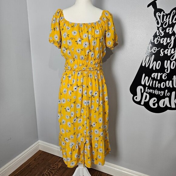 Lark & Grey Floral Crop Yellow Short Sleeve Top And Skirt - Picture 2 of 9